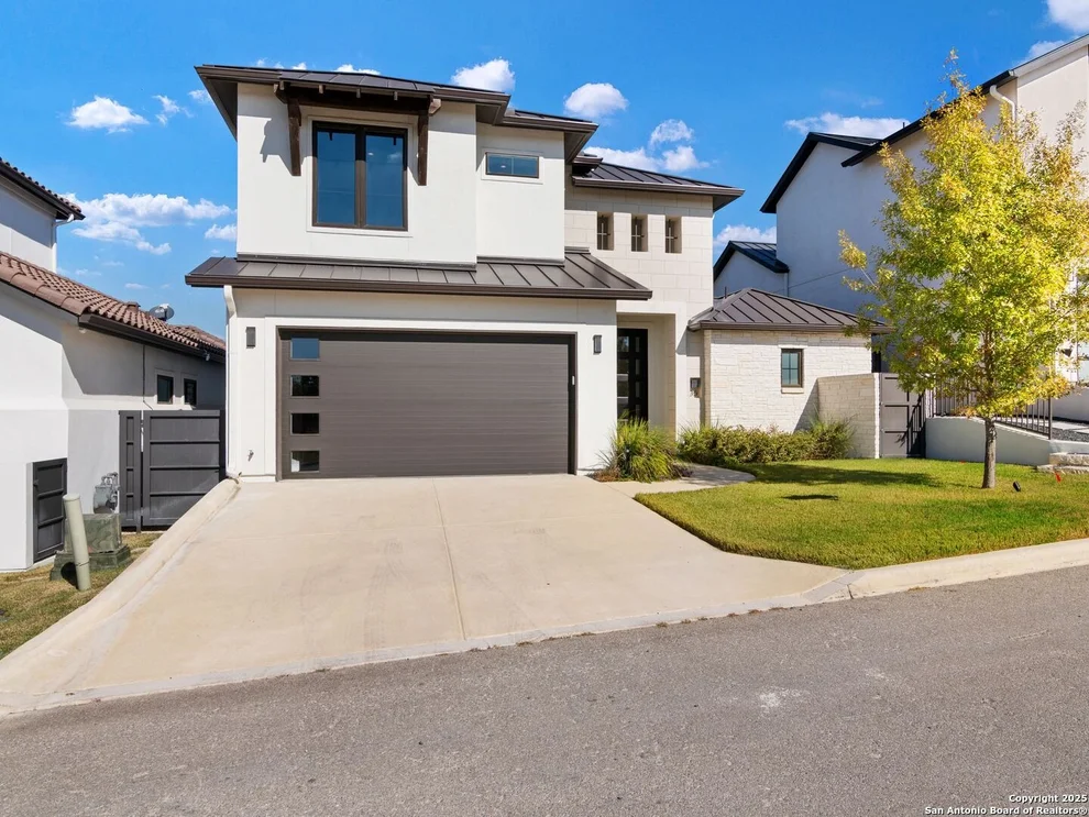 Unit for sale at 35 Dominion Heights, San Antonio, TX 78257