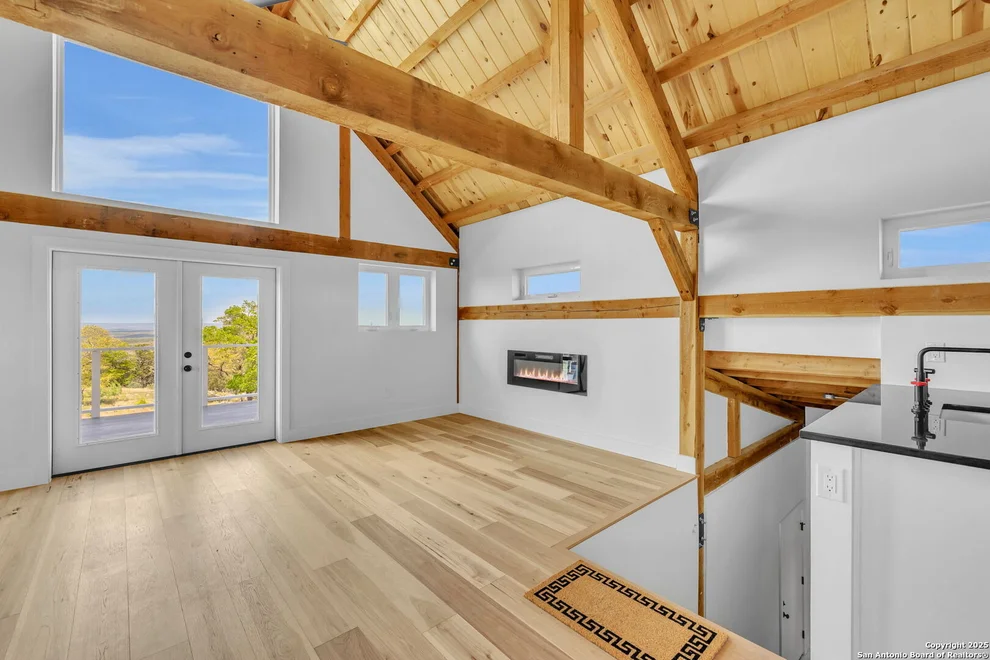 Unit for sale at 689 FM 289, Boerne, TX 78006