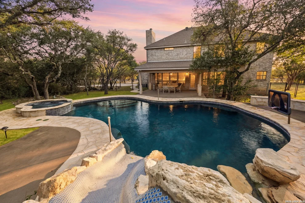 Unit for sale at 31586 Scarteen, Fair Oaks Ranch, TX 78015