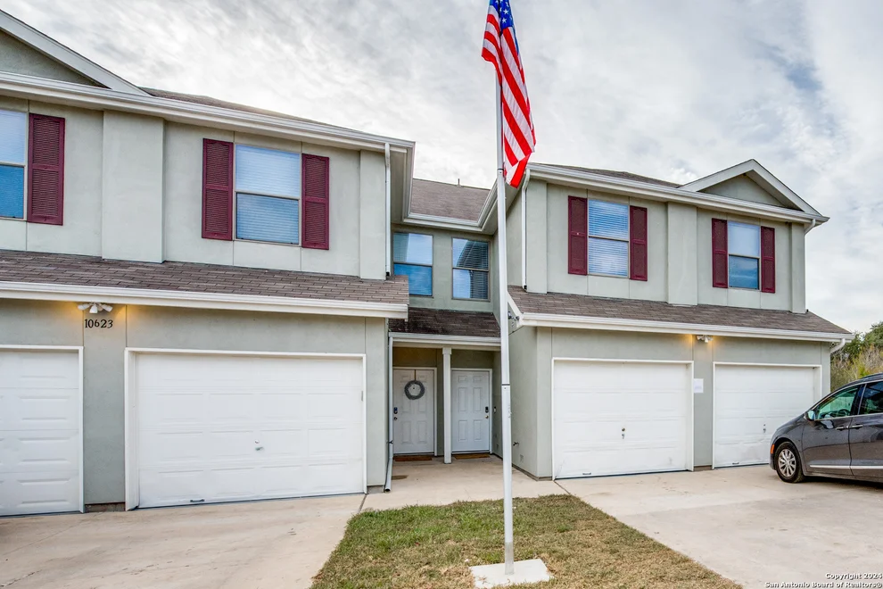 Unit for sale at 10623 MATHOM LNDG, Universal City, TX 78148