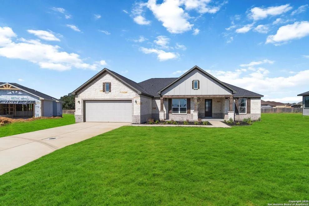 Unit for sale at 1587 Vista View Drive, Pleasanton, TX 78064