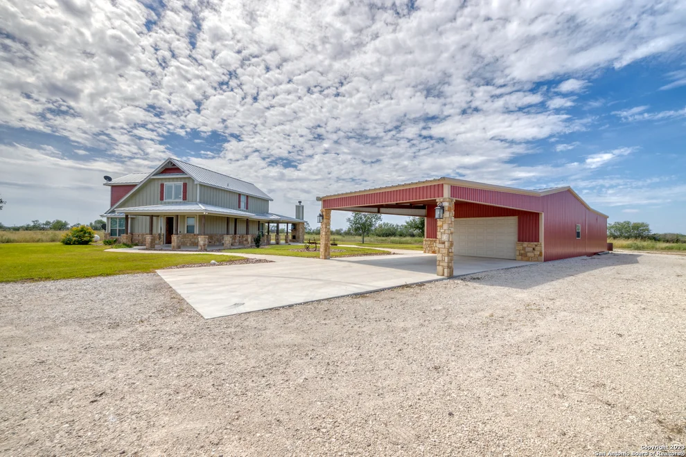 Unit for sale at 2371 N Ranch Road 187, Sabinal, TX 78881