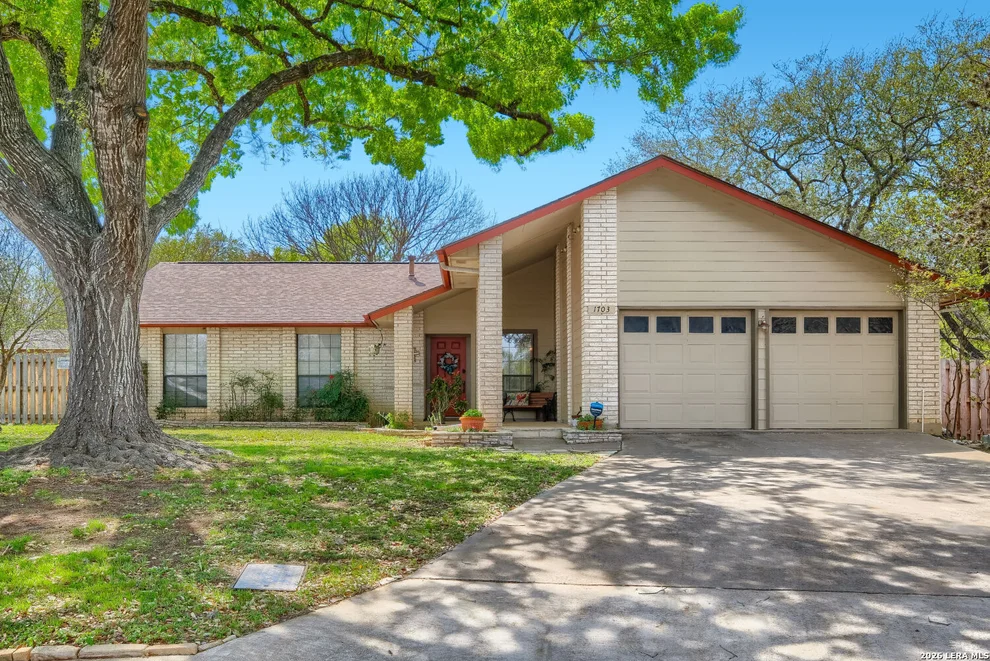 Unit for sale at 1703 Ashley Cir, San Antonio, TX 78232