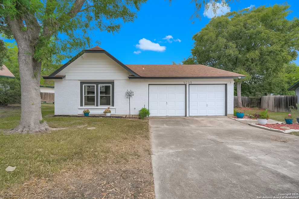 Unit for sale at 9750 Misty Ash, Converse, TX 78109