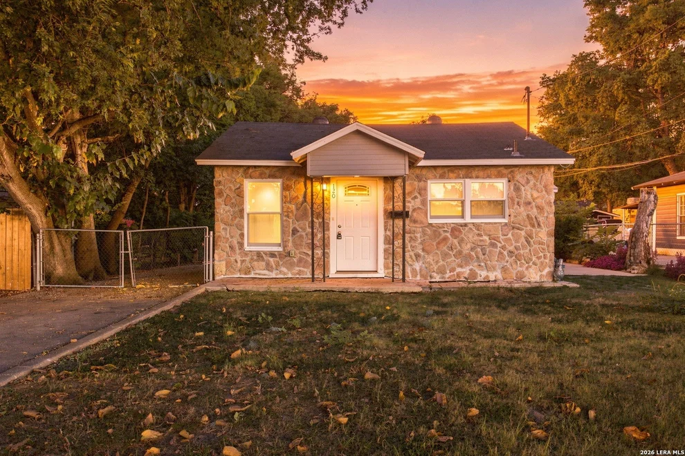 Unit for sale at 120 Bank St, San Antonio, TX 78204
