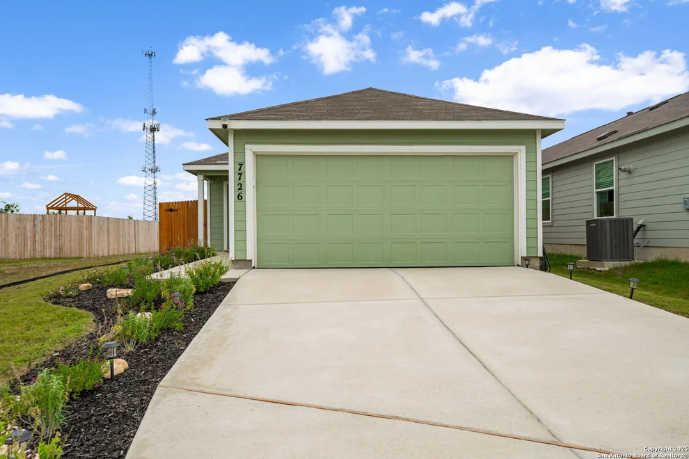 Unit for sale at 7726 Chancery Gate, San Antonio, TX 78253