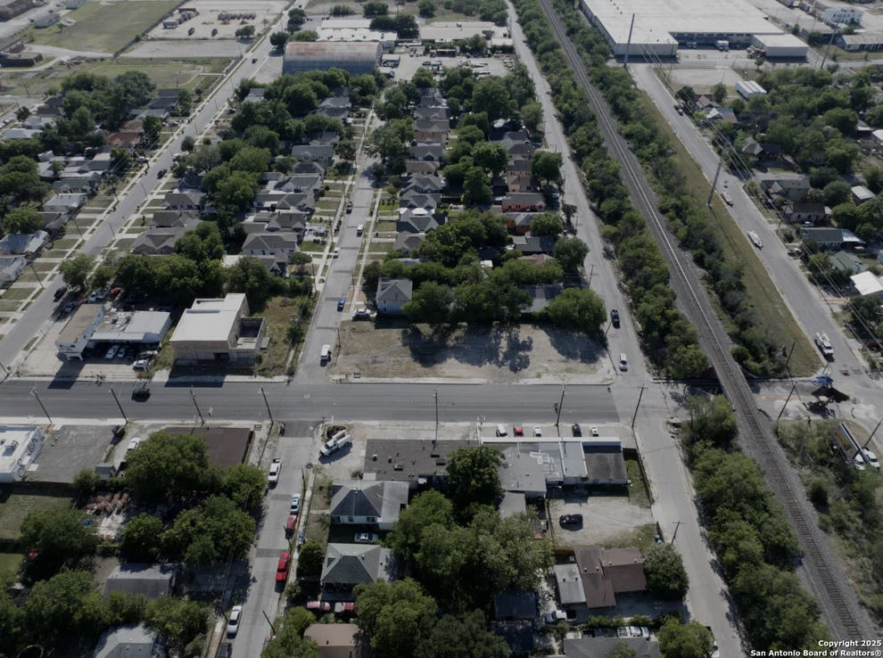Unit for sale at 1505 hackberry, San Antonio, TX 78210