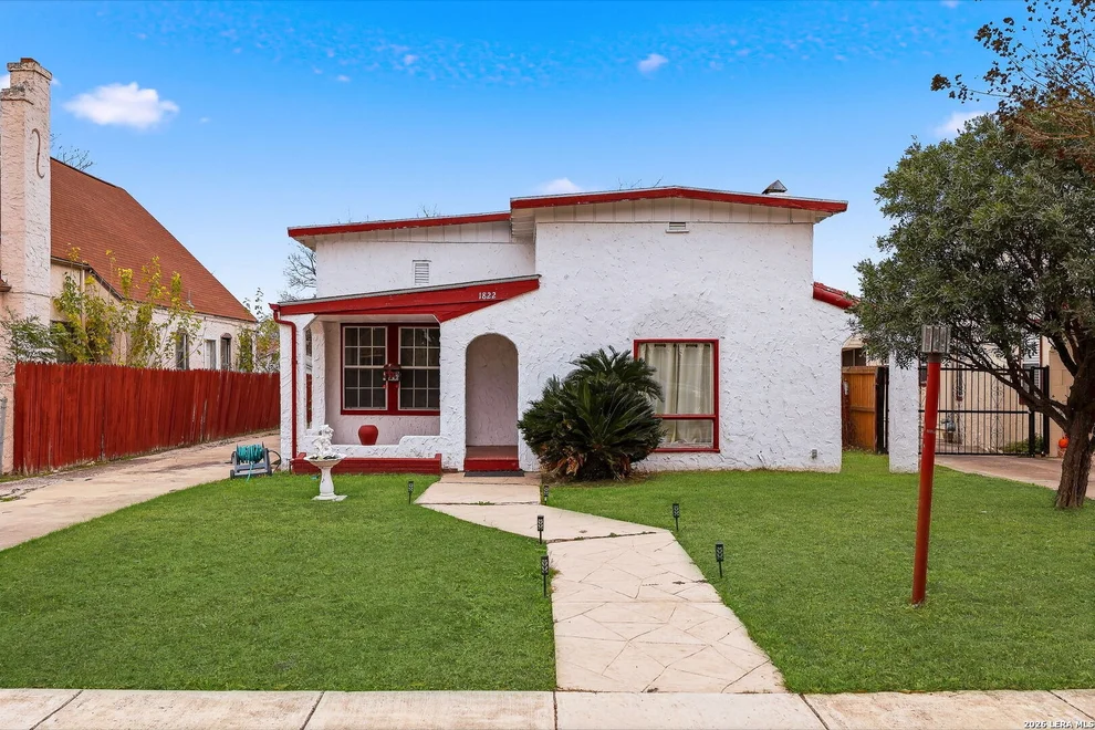 Unit for sale at 1822 W. Magnolia Ave, San Antonio, TX 78201