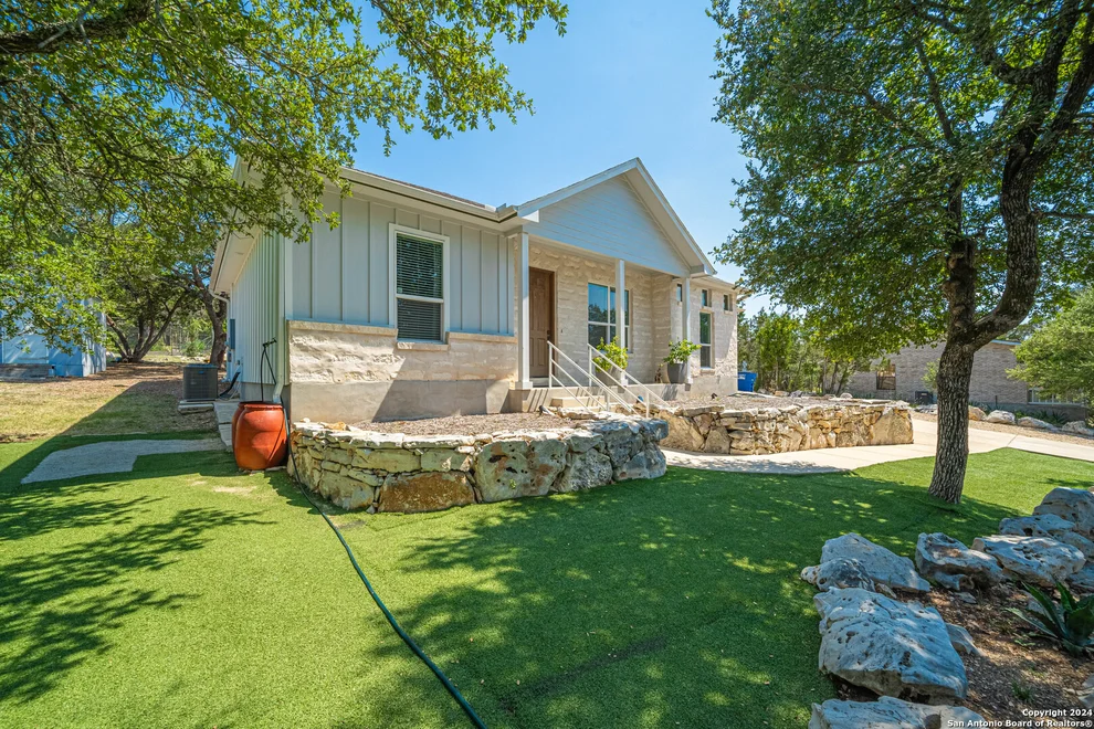 Unit for sale at 1424 ESTATE DR, New Braunfels, TX 78132