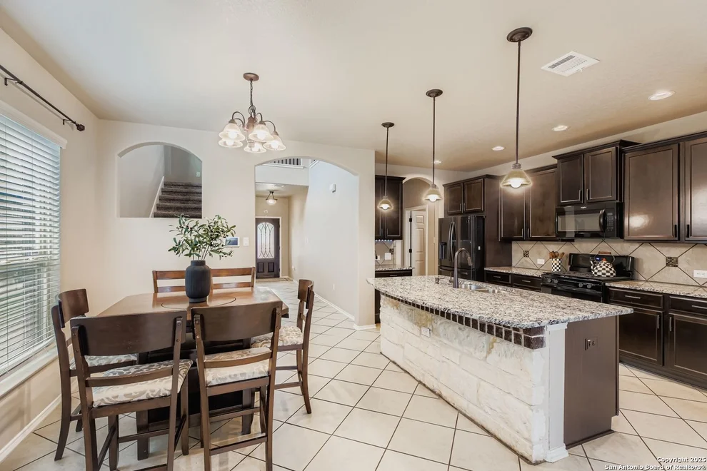 Unit for sale at 9923 Bricewood Hill, San Antonio, TX 78254