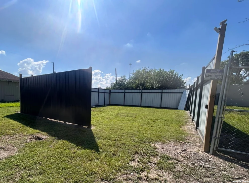 Unit for sale at 2846 LIBERTY RD, Houston, TX 77026