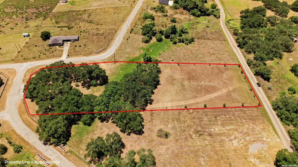 Unit for sale at 137 County Rd 6722, Natalia, TX 78059