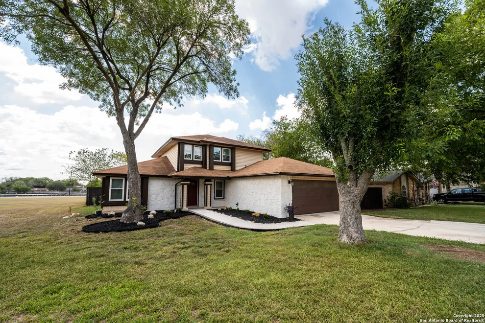 Unit for sale at 6914 Ludgate, San Antonio, TX 78239