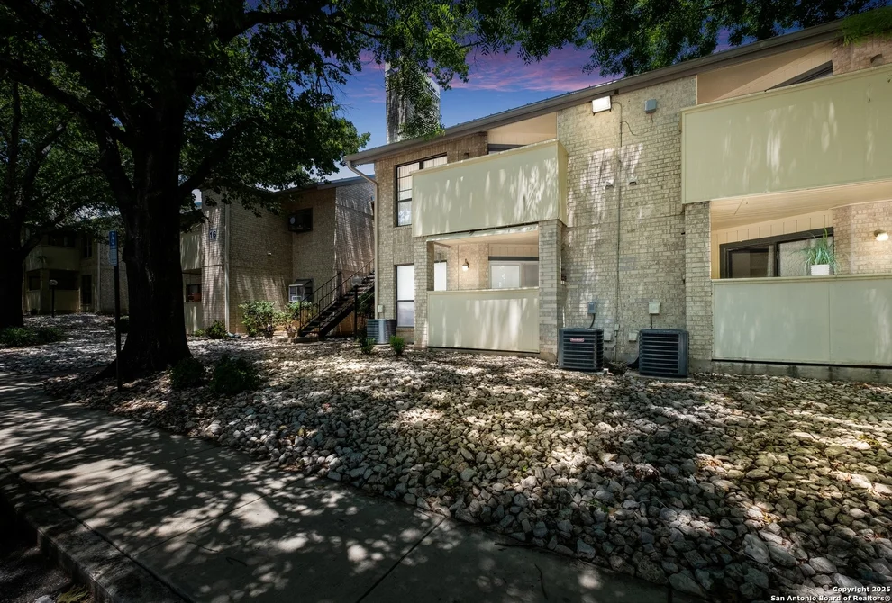 Unit for sale at 11843 Braesview, San Antonio, TX 78213