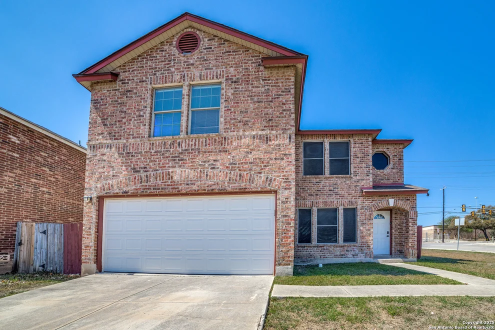 Unit for sale at 401 Centroloma, San Antonio, TX 78245