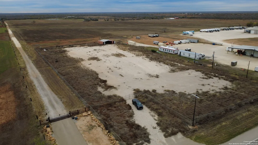Unit for sale at 5337 W State Highway 97, Jourdanton, TX 78026