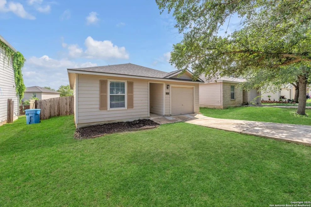 Unit for sale at 11243 Country, San Antonio, TX 78252