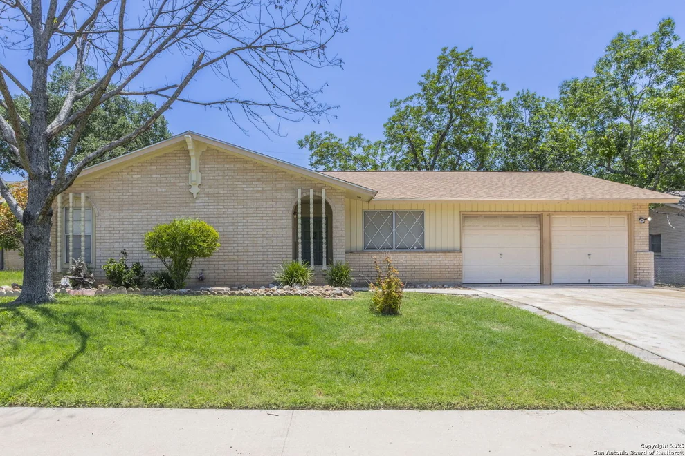 Unit for sale at 6618 N Forest Bend, San Antonio, TX 78240