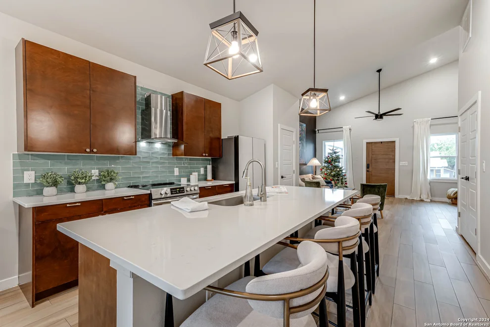 Unit for sale at 550 BELMONT, San Antonio, TX 78202