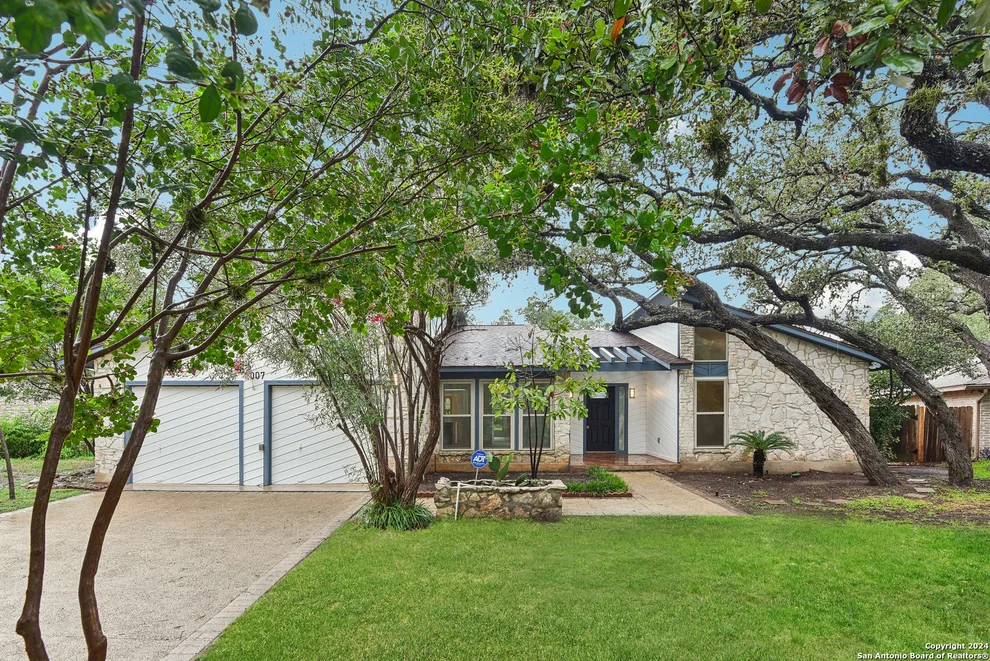 Unit for sale at 2007 Encino Vista, San Antonio, TX 78259