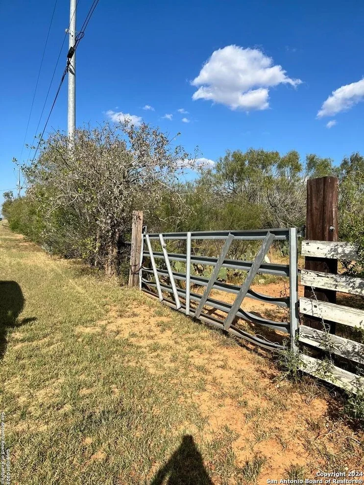 Unit for sale at *079 Pittman Rd, Adkins, TX 78101