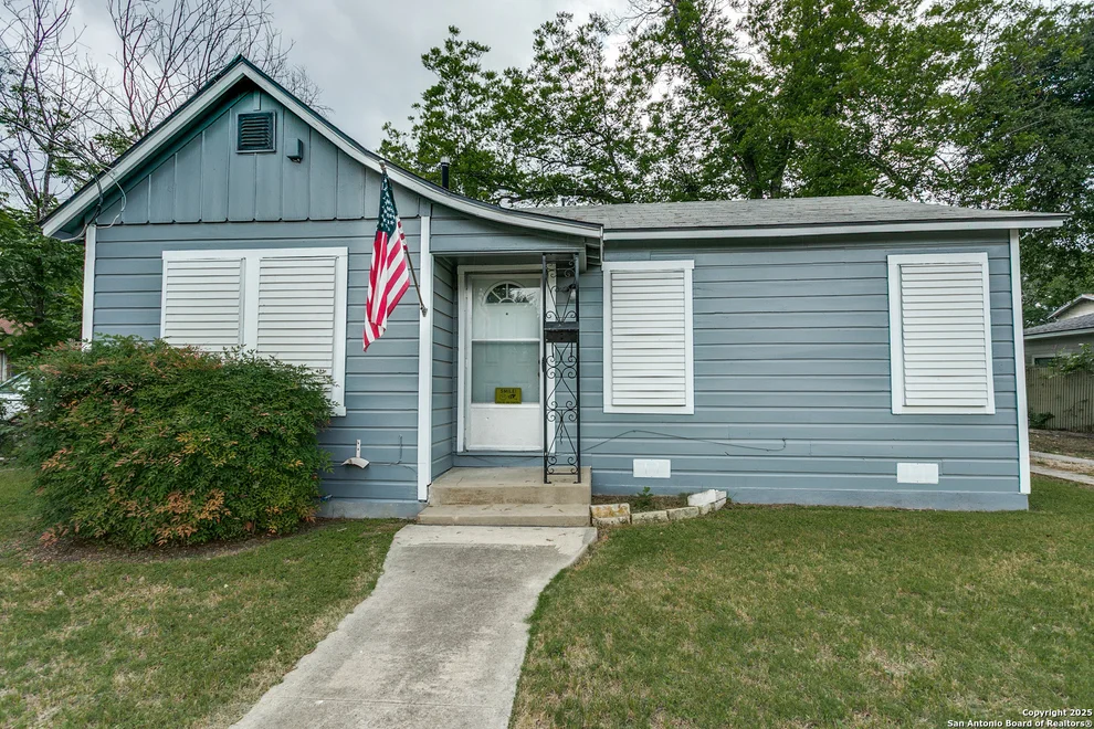 Unit for sale at 150 E Southcross, San Antonio, TX 78214