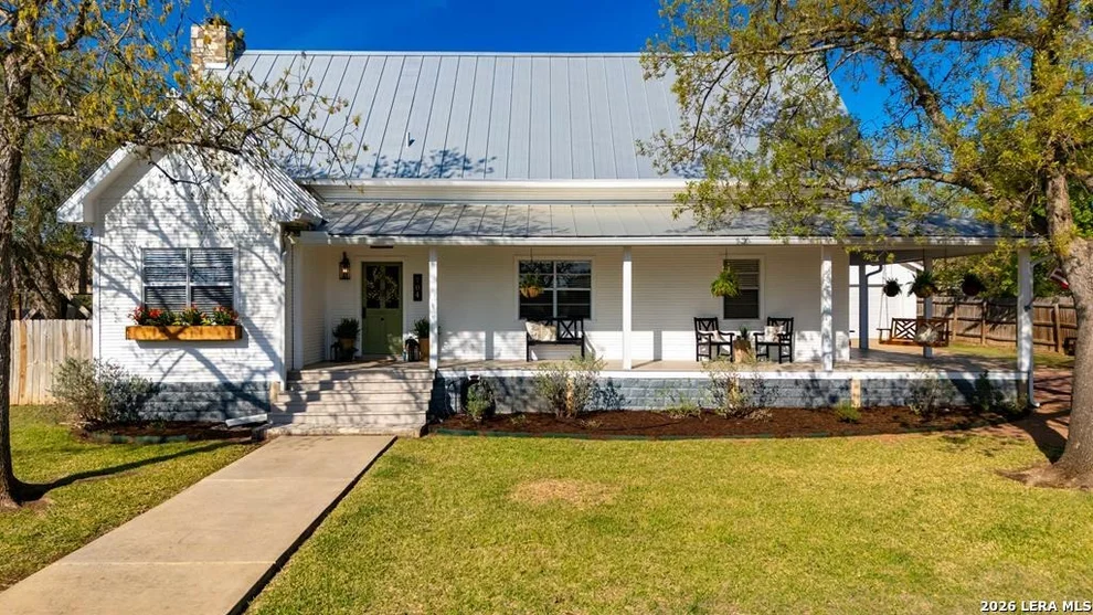 Unit for sale at 704 N Creek Rd, Comfort, TX 78013