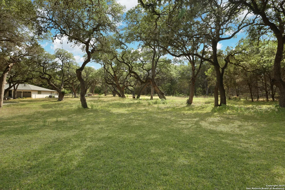 Unit for sale at 19819 Bat Cave Rd, San Antonio, TX 78266