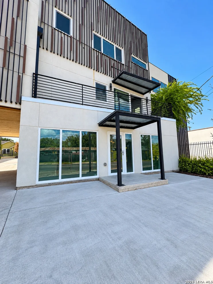 Unit for sale at 2619 S Flores St, San Antonio, TX 78204