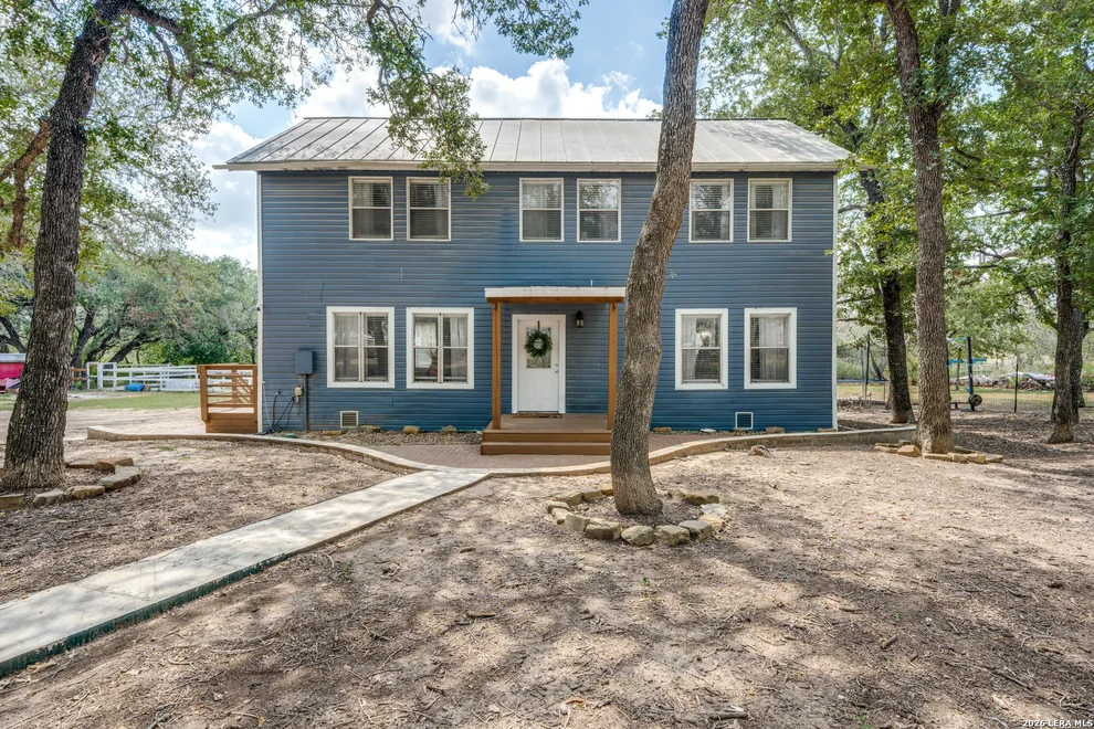 Unit for sale at 227 SHADY OAKS DR, Floresville, TX 78114