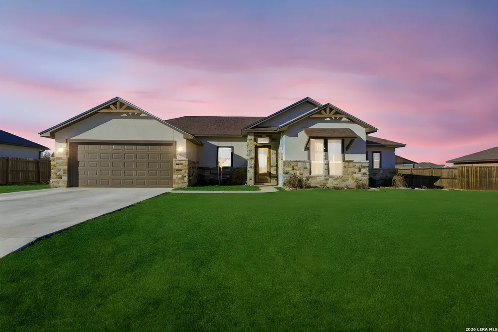 Unit for sale at 1734 Crooked Creek, Pleasanton, TX 78064