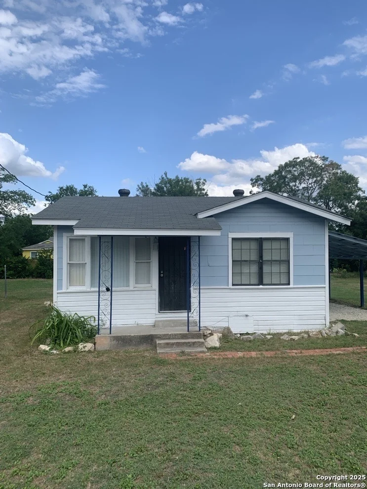 Unit for sale at 646 N San Eduardo, San Antonio, TX 78228