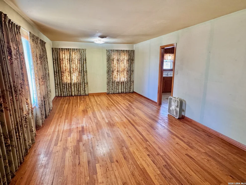Unit for sale at 212 Patrick, Pleasanton, TX 78064