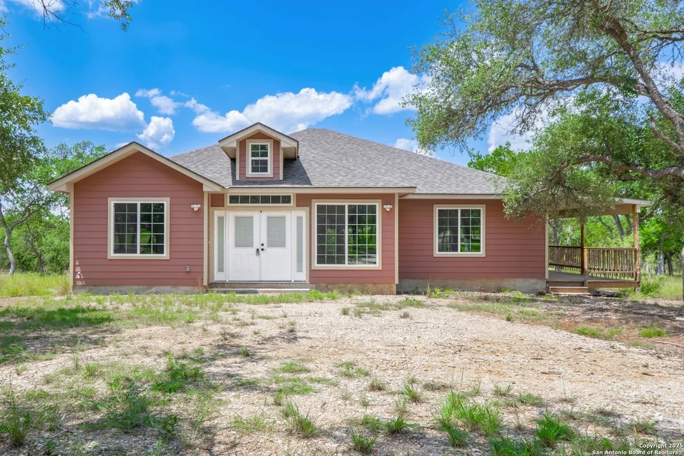 Unit for sale at 423 County Road 2471, Hondo, TX 78861