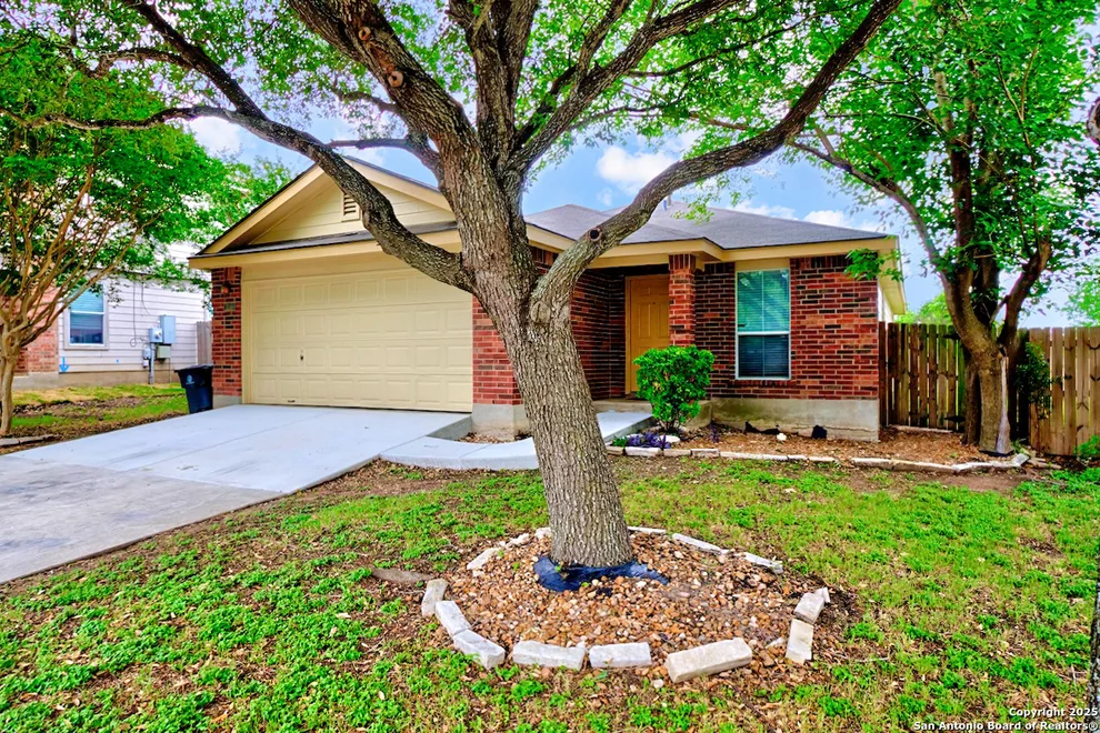 Unit for sale at 219 Starling, New Braunfels, TX 78130
