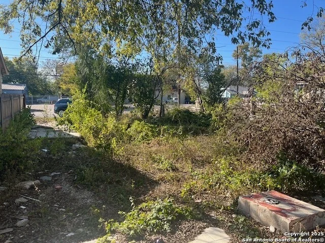 Unit for sale at 1511 W Hildebrand, San Antonio, TX 78201