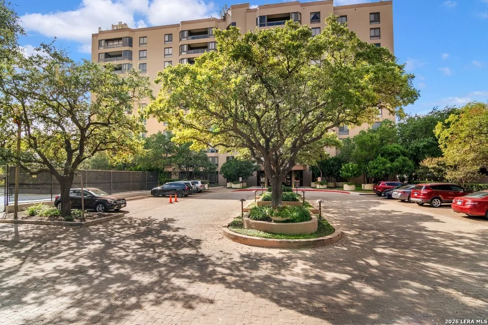 Unit for sale at 7887 Broadway, San Antonio, TX 78209