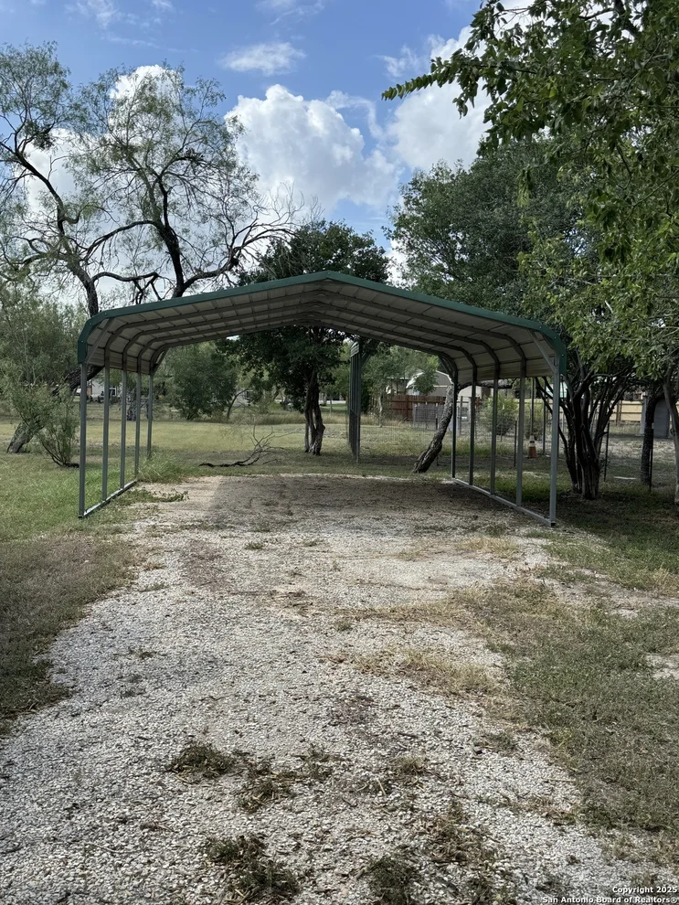 Unit for sale at LOT 18 county road 3821, San Antonio, TX 78253