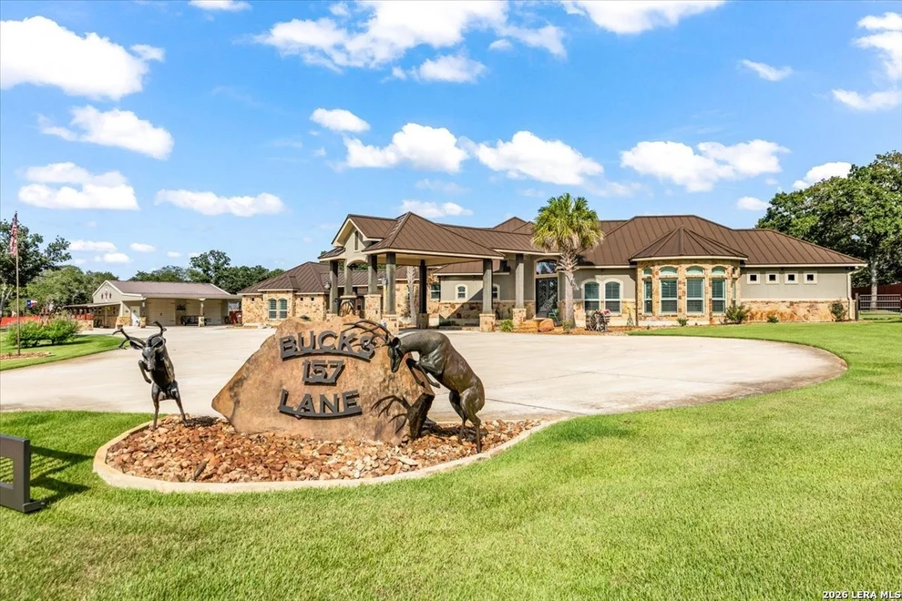 Unit for sale at 157 Bucks Lane, La Vernia, TX 78121