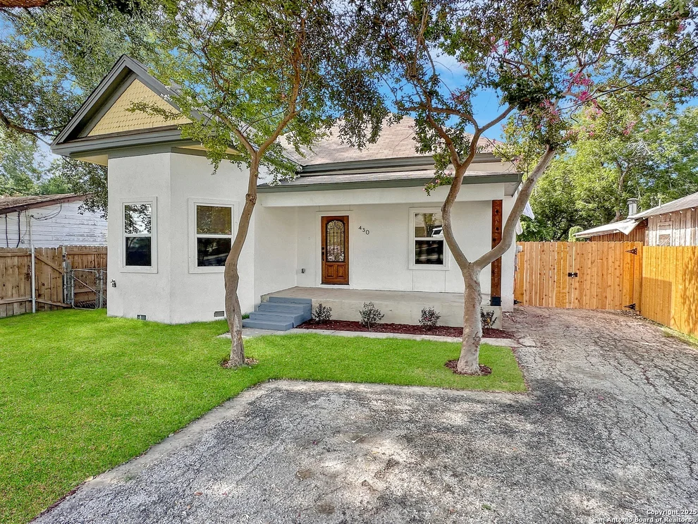 Unit for sale at 430 E Hart, San Antonio, TX 78214