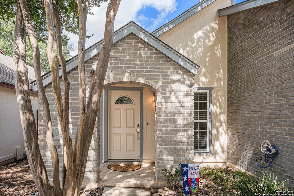 Unit for sale at 8519 Stonebridge #1, San Antonio, TX 78240