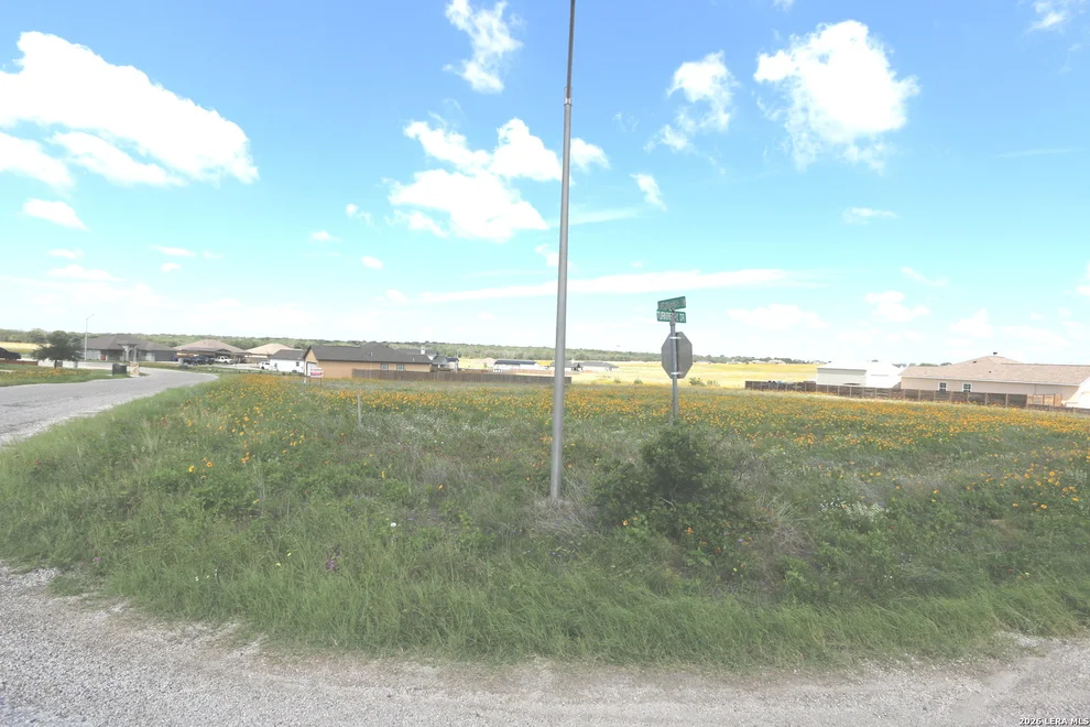 Unit for sale at 115 Las Palomas Dr, La Vernia, TX 78121