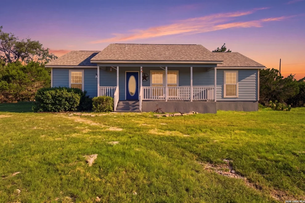 Unit for sale at 558 Mountain Creek Rd, Pipe Creek, TX 78063