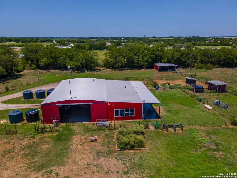 Unit for sale at 1380 Railroad St, Maxwell, TX 78656