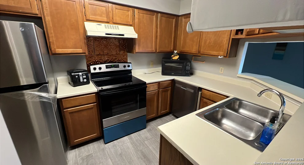 Unit for sale at 10955 Wurzbach, San Antonio, TX 78230