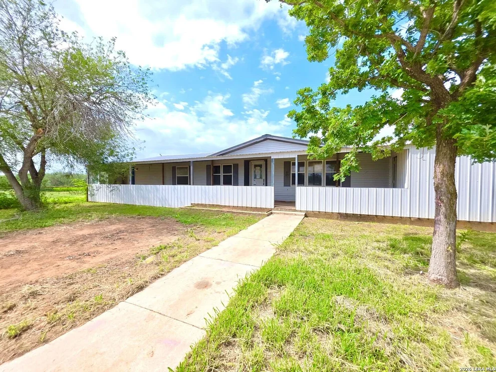Unit for sale at 635 E Ditto Rd, Poteet, TX 78065