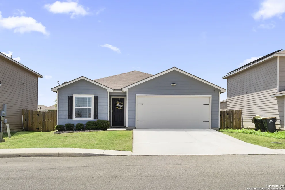 Unit for sale at 6743 Sabinal, San Antonio, TX 78252