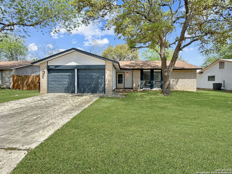 Unit for sale at 7007 Spring Leaf, San Antonio, TX 78249