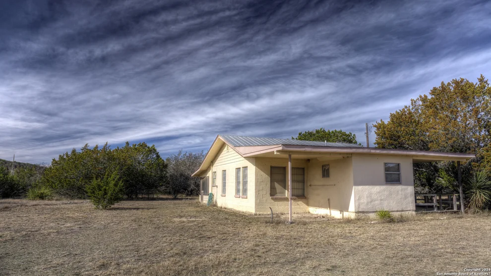 Unit for sale at 22 SQUIRREL BEND, Uvalde, TX 78801