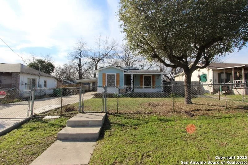 Unit for sale at 326 E Hart, San Antonio, TX 78214